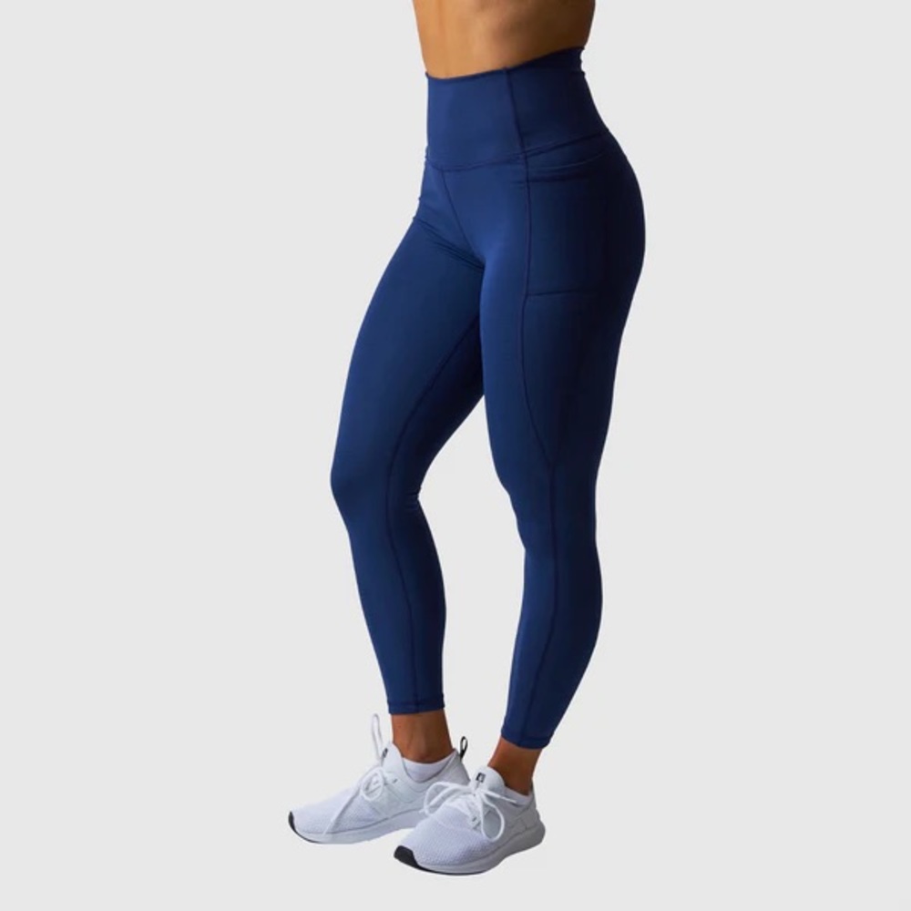 The Rise Legging in Navy